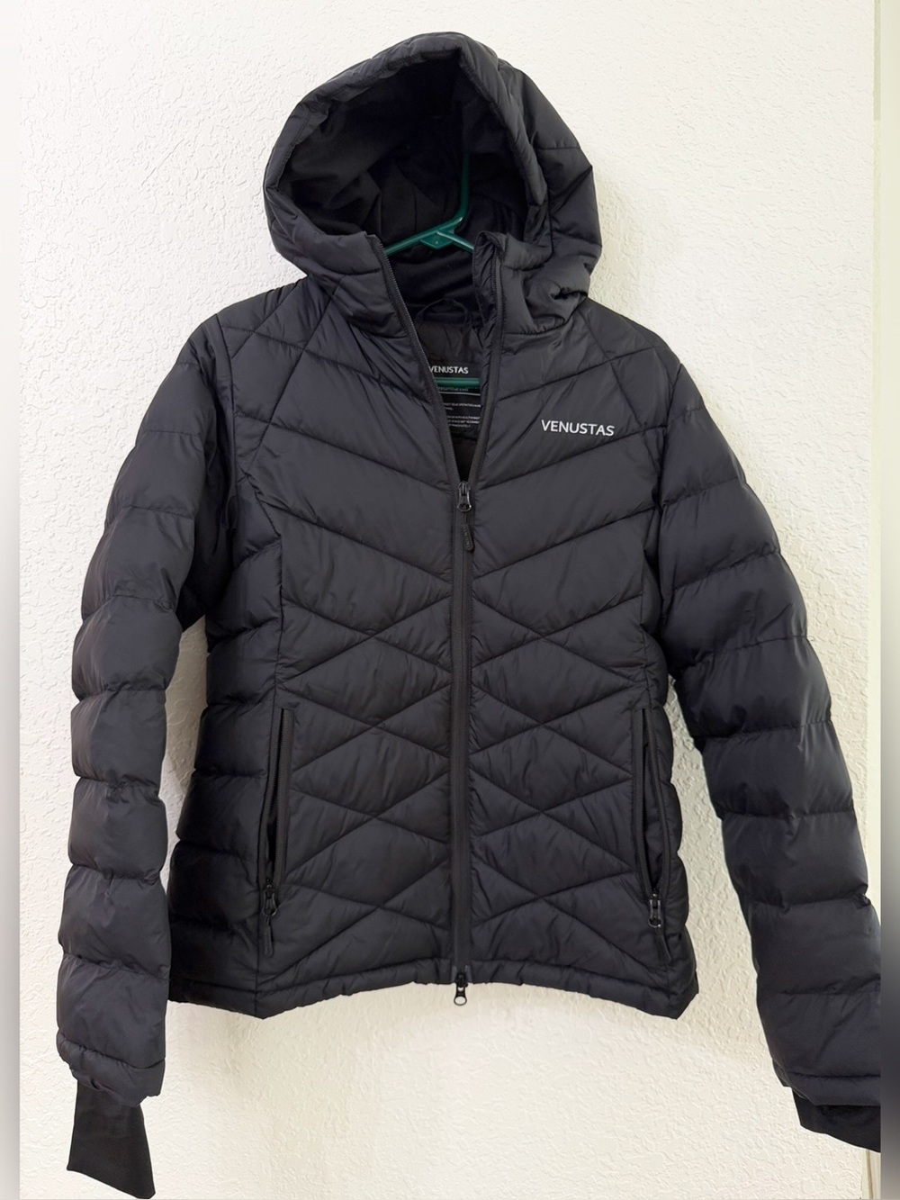 Venustas Women's Quilted Heated Hooded Puffer Jacket - S